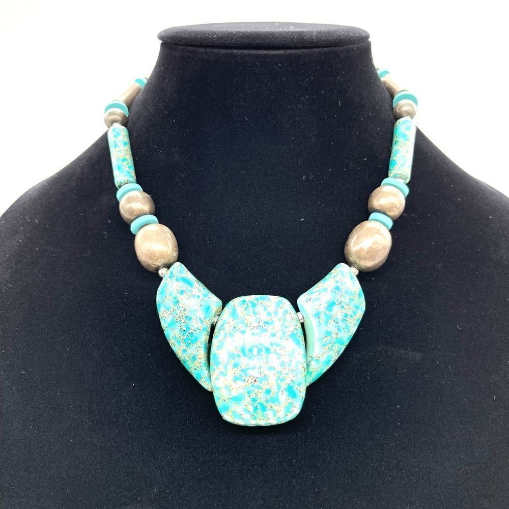 Vintage Japan Necklace with Semi Precious Stone